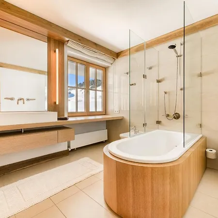 Lilly - Luxury By A-appartments Mit In - Out Zug